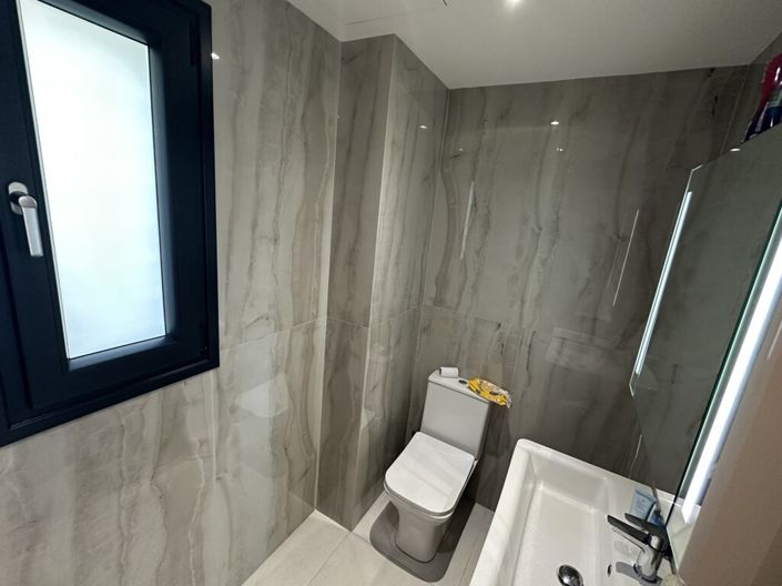 Image No.14-Propriété de 3 chambres à vendre à Thessalonique