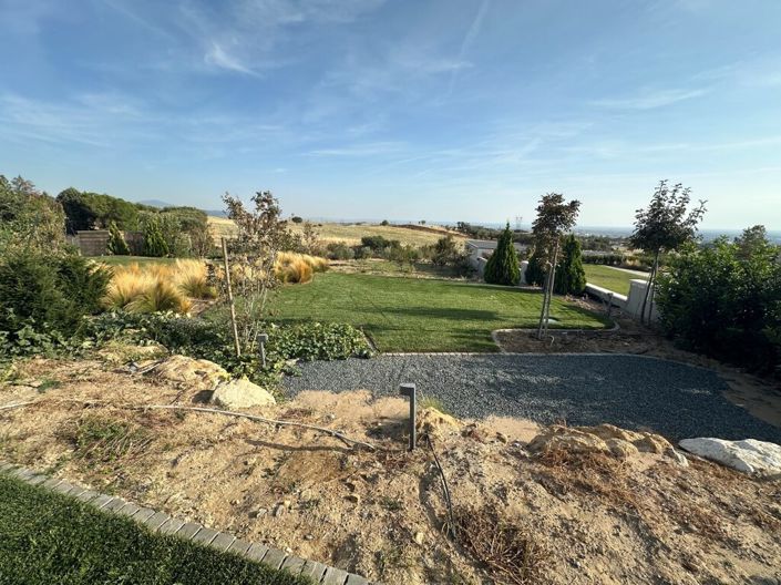 Image No.26-3 Bed Property for sale