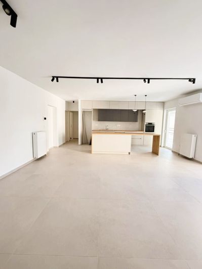 Image No.1-3 Bed Flat for sale