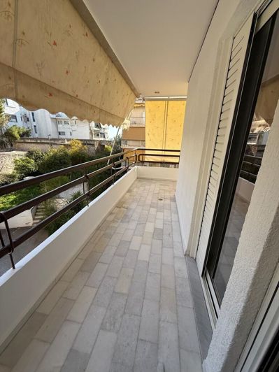 Image No.21-3 Bed Flat for sale