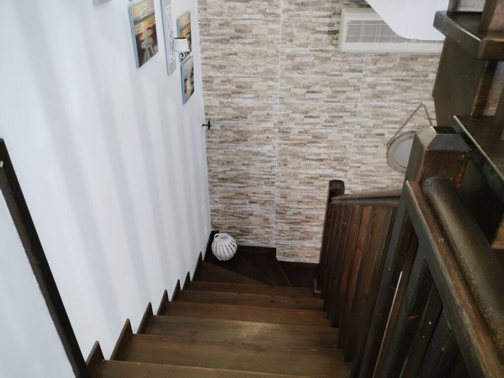 Image No.17-4 Bed Property for sale