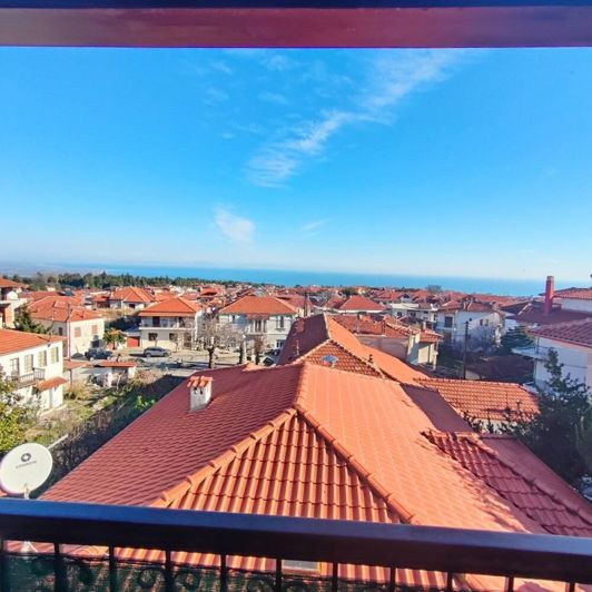 Image No.1-3 Bed Maisonette for sale