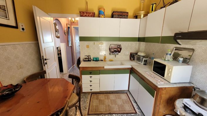 Image No.26-2 Bed Flat for sale