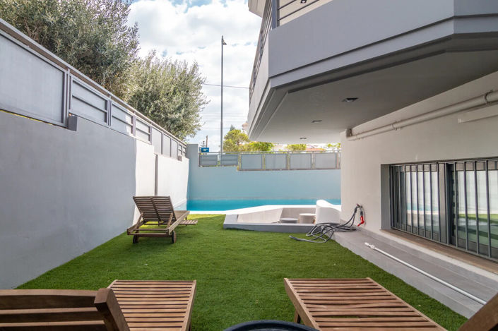 Image No.30-4 Bed Property for sale