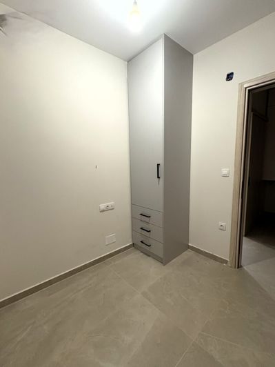 Image No.5-2 Bed Flat for sale