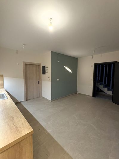 Image No.6-2 Bed Flat for sale