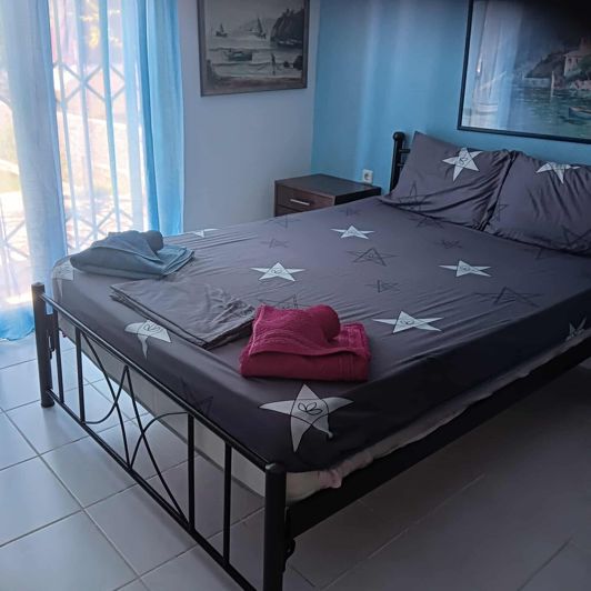 Image No.17-2 Bed Property for sale