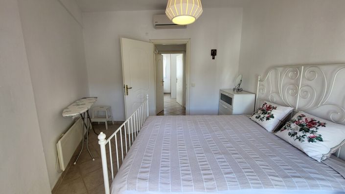 Image No.9-2 Bed Flat for sale