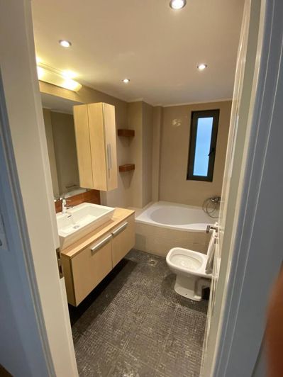 Image No.16-4 Bed Flat for sale