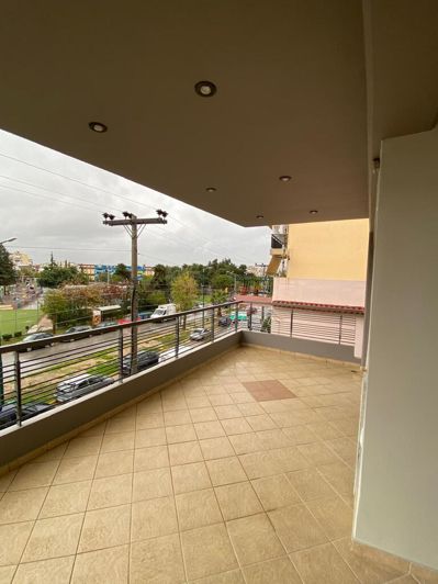 Image No.4-4 Bed Flat for sale