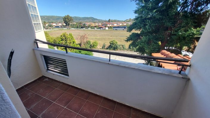 Image No.18-3 Bed Maisonette for sale