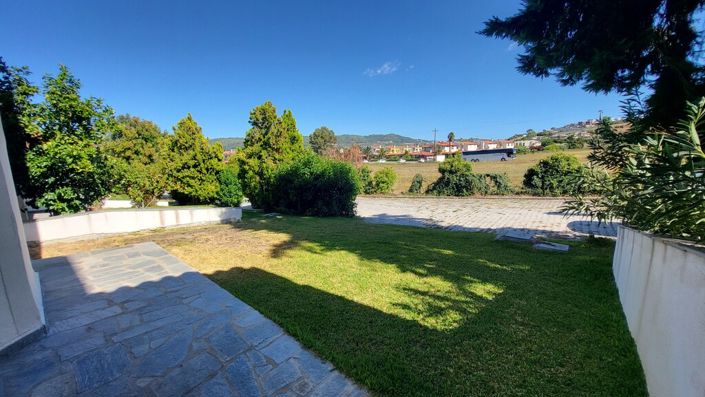 Image No.22-3 Bed Maisonette for sale