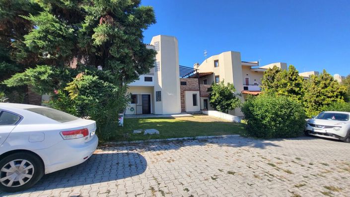 Image No.26-3 Bed Maisonette for sale