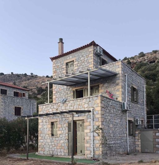 Image No.1-Propriété de 3 chambres à vendre à Stoupa