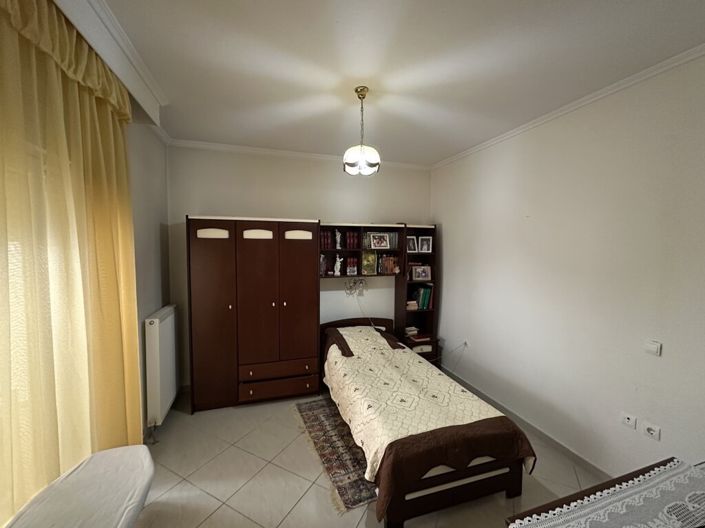 Image No.6-2 Bed Flat for sale