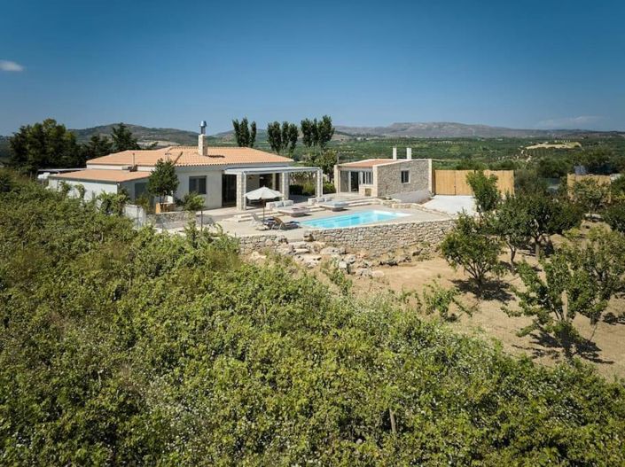 Image No.1-3 Bed Villa for sale