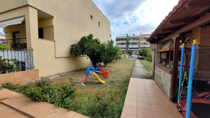 Image No.17-5 Bed Maisonette for sale