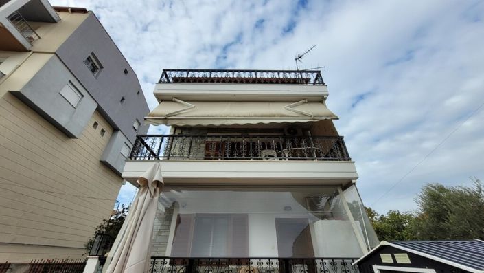 Image No.20-5 Bed Maisonette for sale