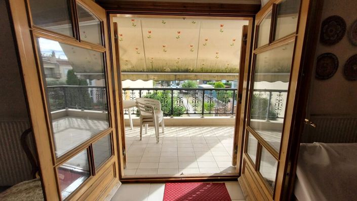 Image No.27-5 Bed Maisonette for sale