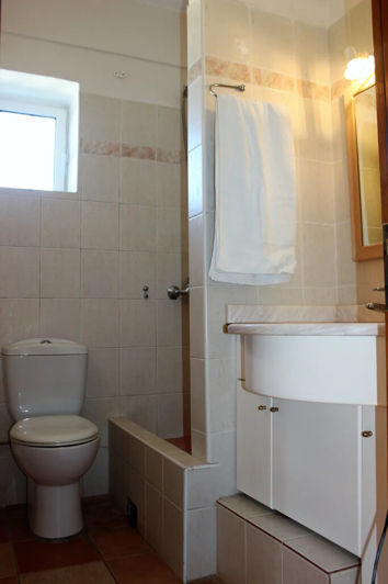 Image No.10-Propriété de 4 chambres à vendre à Stoupa