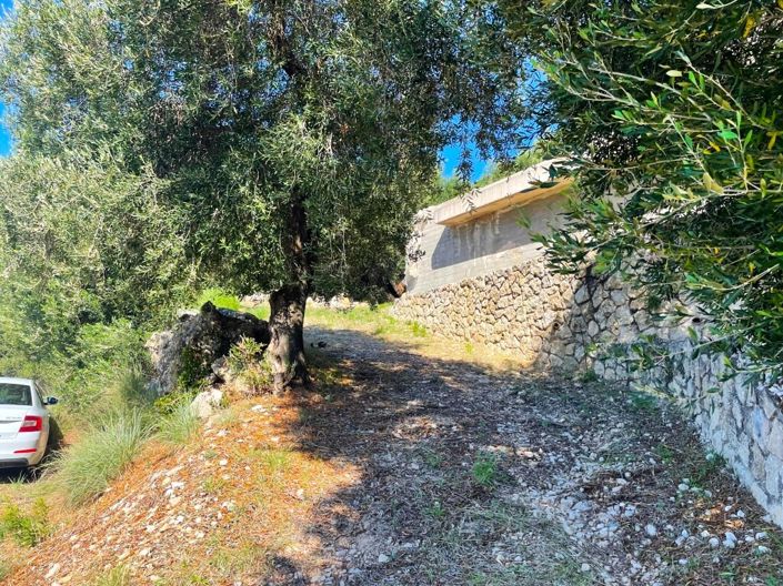 Image No.27-Villa for sale