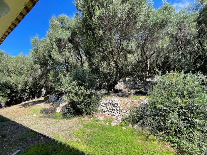 Image No.29-Villa for sale