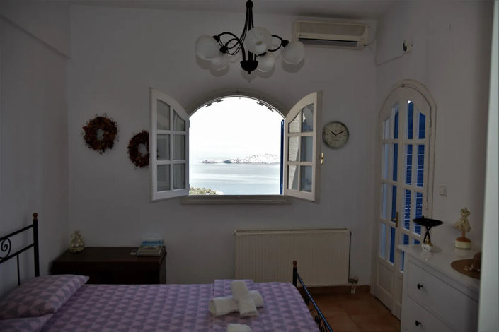 Image No.16-2 Bed Maisonette for sale