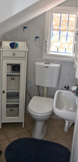 Image No.18-2 Bed Maisonette for sale