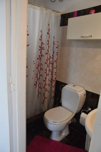 Image No.21-2 Bed Maisonette for sale