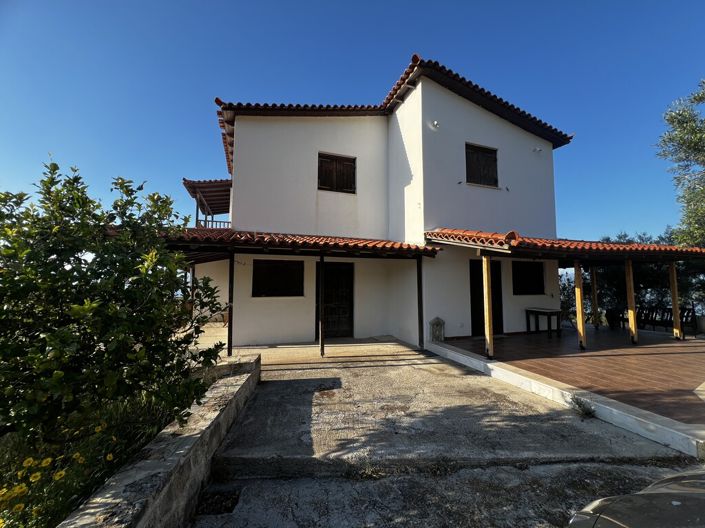 Image No.22-3 Bed Property for sale