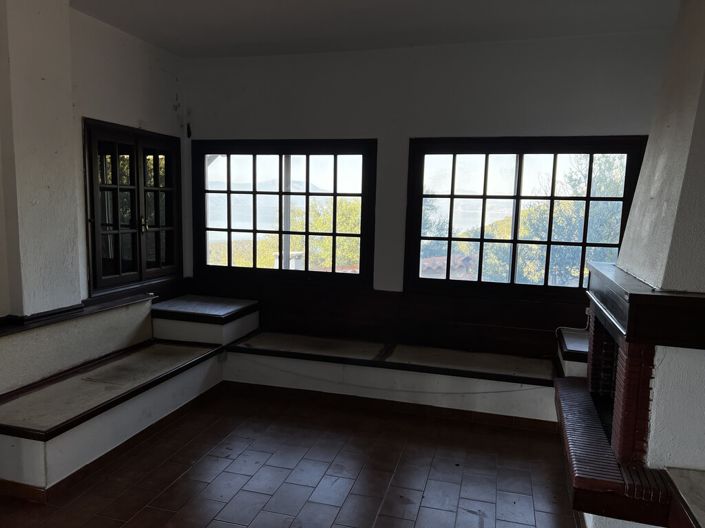 Image No.3-3 Bed Property for sale