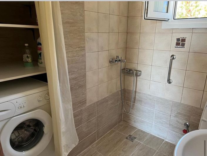 Image No.12-3 Bed Flat for sale