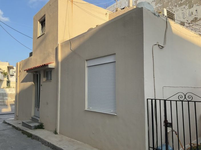 Image No.11-2 Bed Property for sale