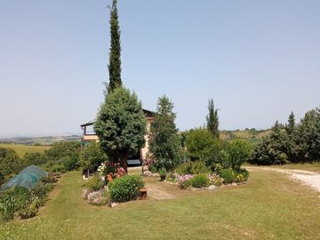 Photo 10 - Cottage 240 m² in Central Macedonia