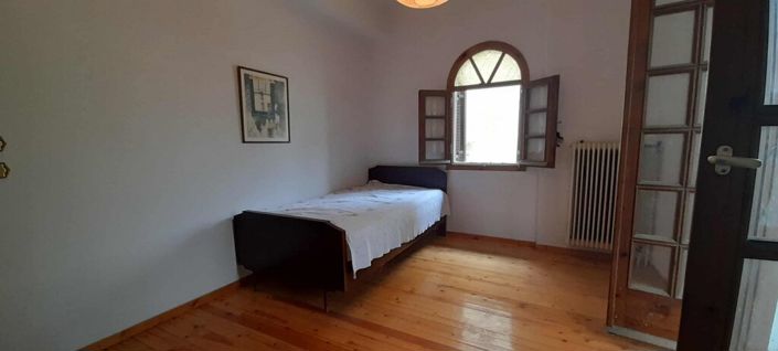 Image No.9-5 Bed Property for sale