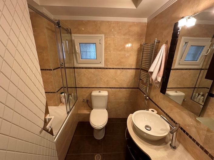 Image No.17-4 Bed Maisonette for sale