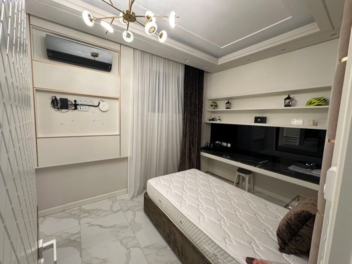 Image No.8-4 Bed Maisonette for sale