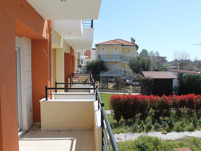Image No.2-5 Bed Maisonette for sale