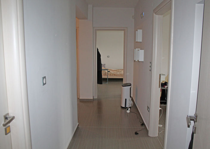 Image No.9-7 Bed Property for sale