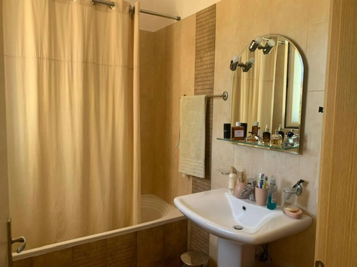 Image No.14-3 Bed Maisonette for sale