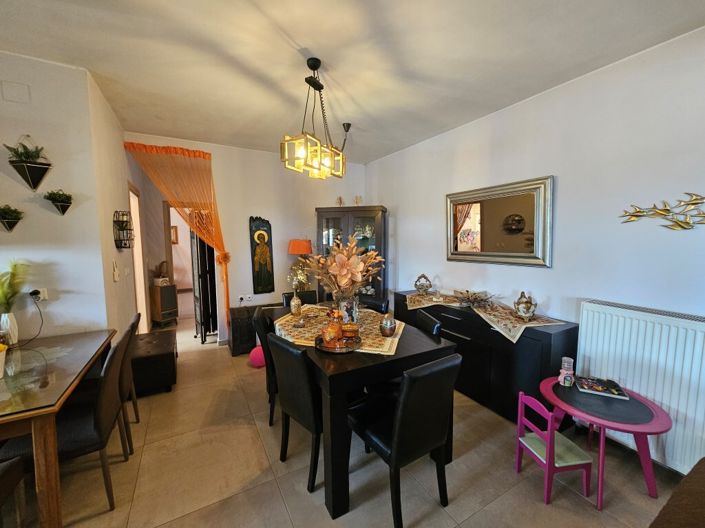 Image No.5-5 Bed Maisonette for sale