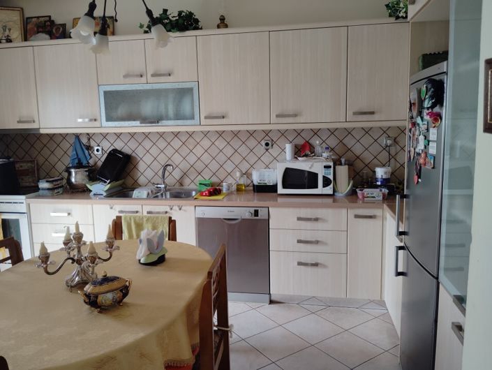 Image No.15-3 Bed Maisonette for sale