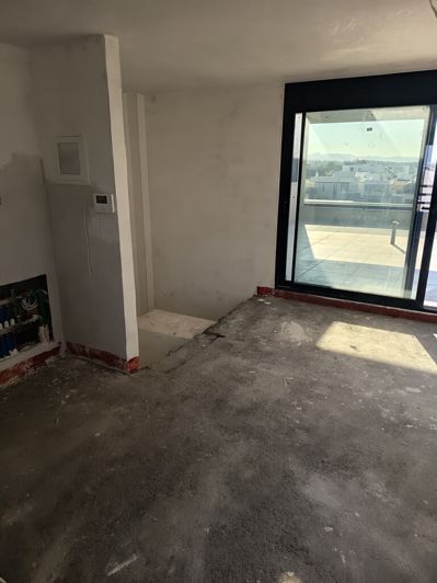 Image No.27-3 Bed Maisonette for sale
