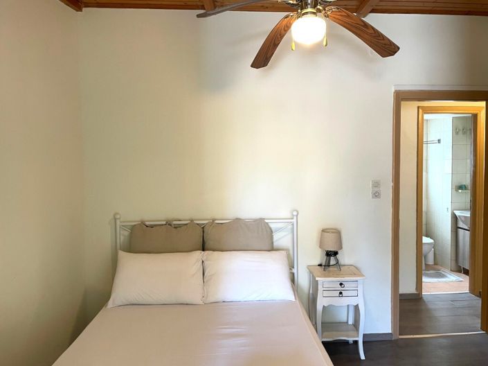 Image No.24-2 Bed Flat for sale