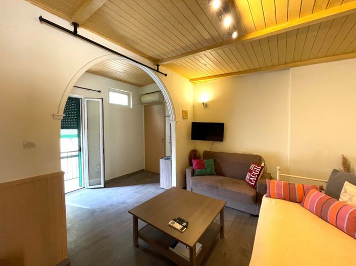 Image No.28-2 Bed Flat for sale