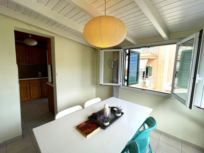 Image No.4-2 Bed Flat for sale