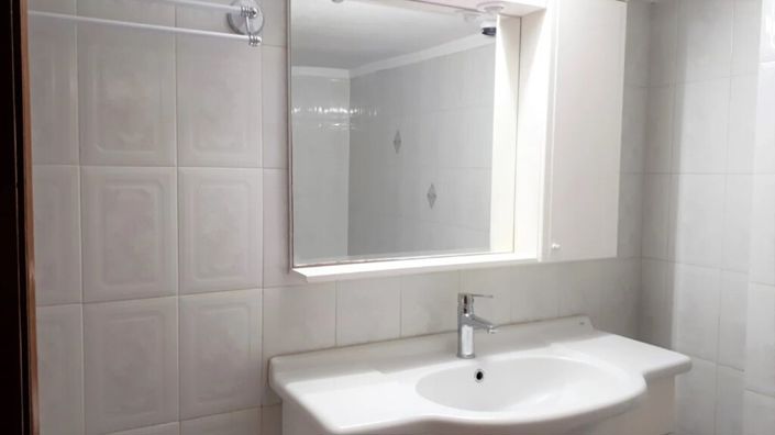 Image No.9-2 Bed Flat for sale