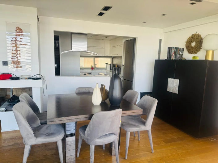 Image No.14-3 Bed Maisonette for sale