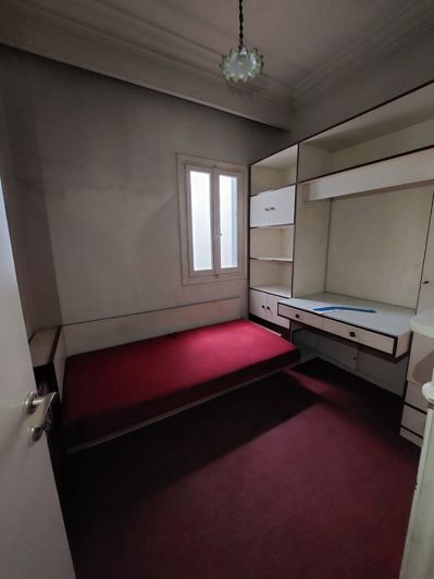 Image No.11-4 Bed Flat for sale