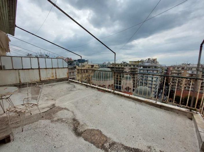 Image No.24-4 Bed Flat for sale